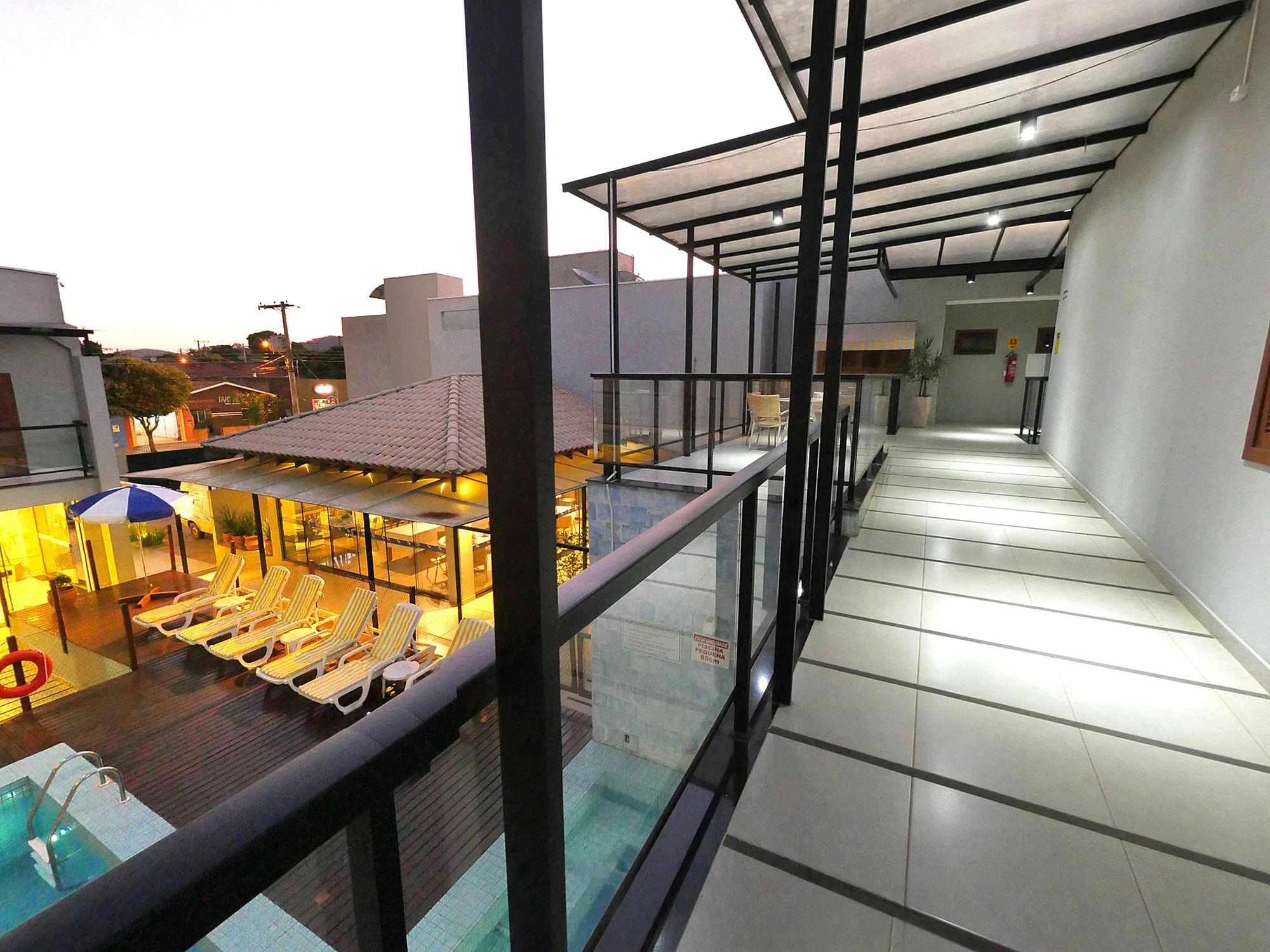 Clh Suites Bonito Centro Exterior foto